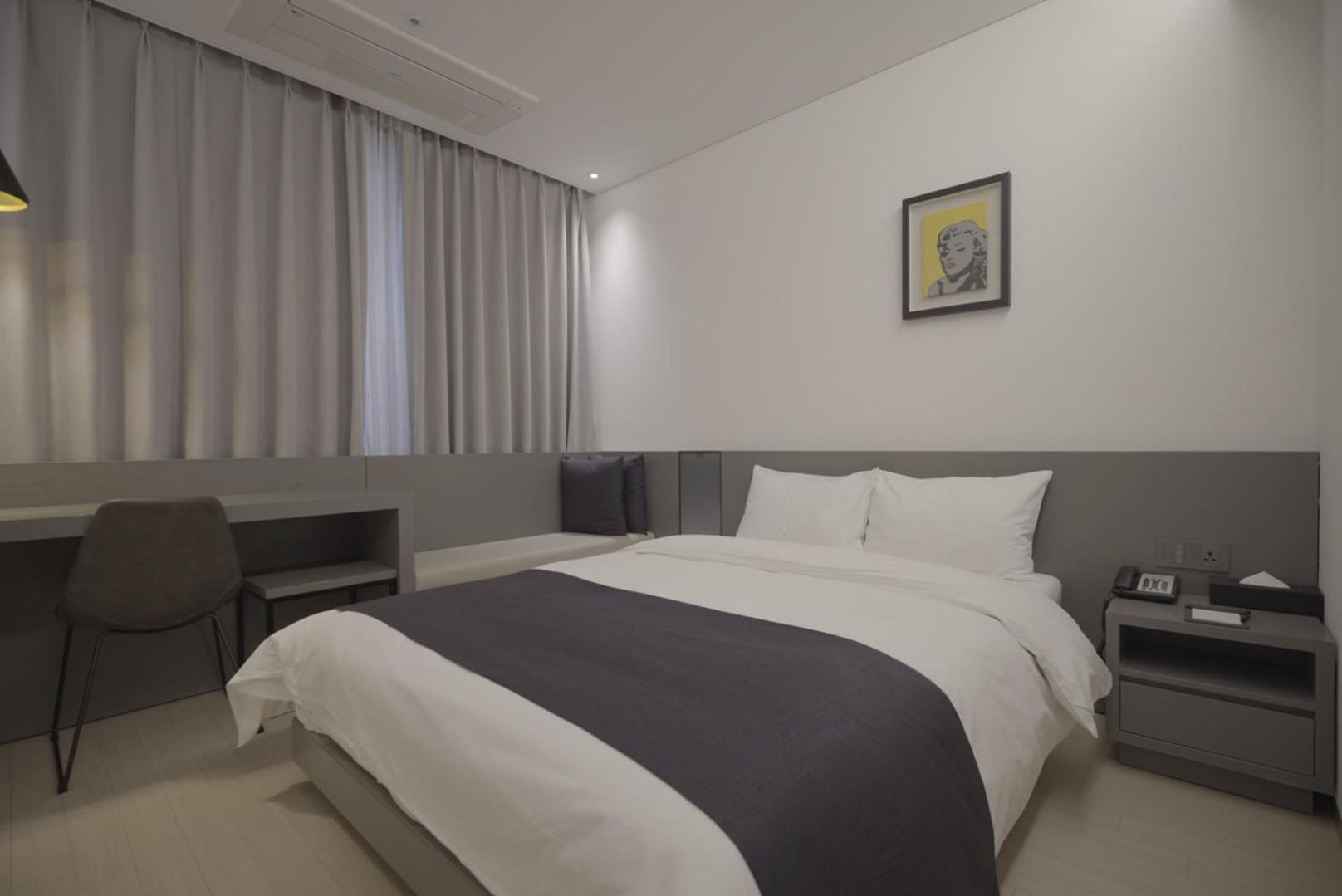 Hotel Gloucester 3*