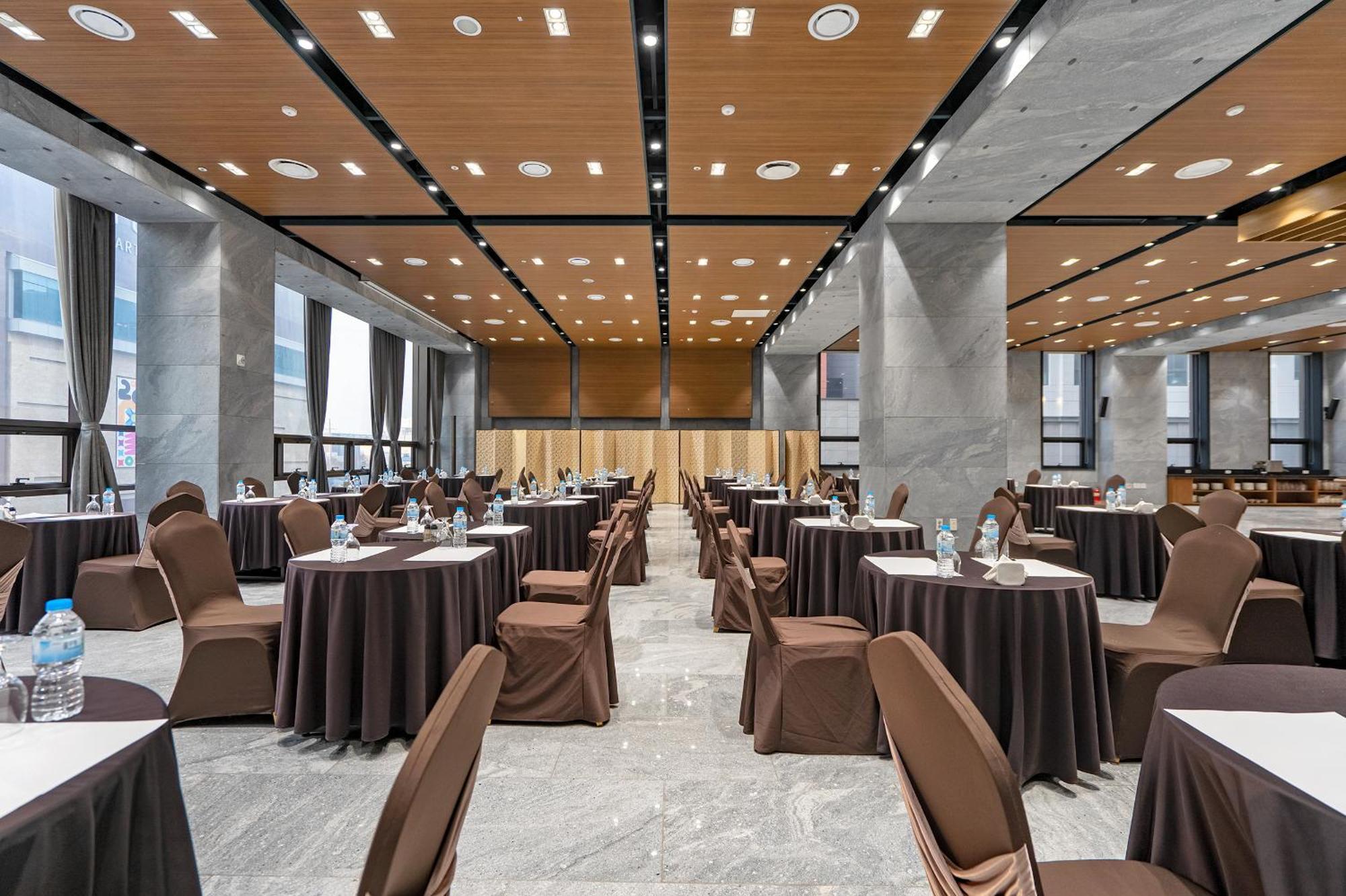 Gloucester Hotel Cheongju