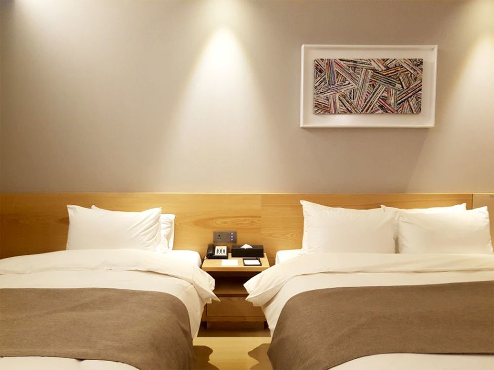 Gloucester 3* Cheongju