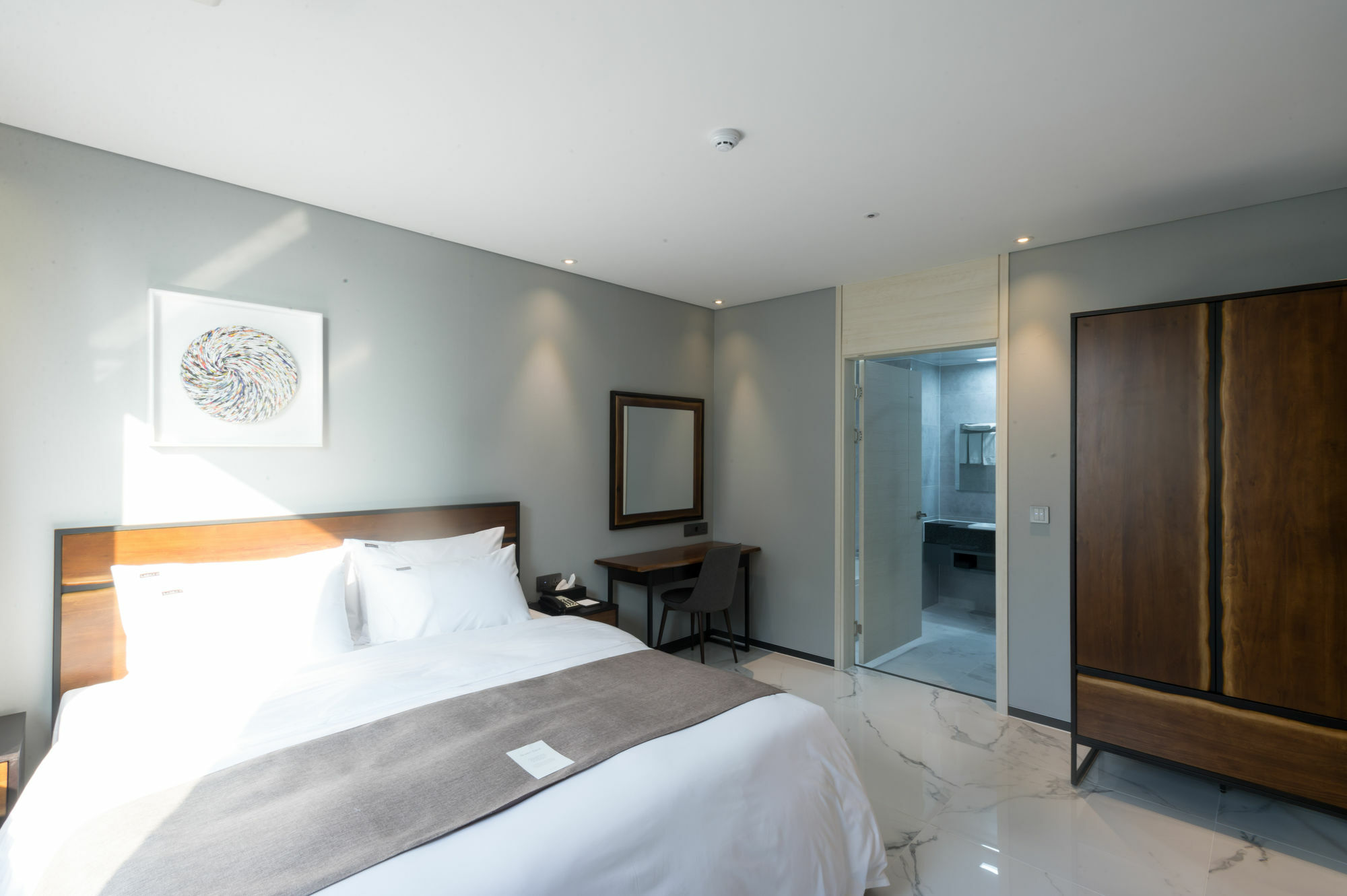 Gloucester Hotel 3*